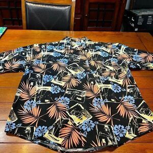 EUC Large Crossings Hawaiian Button Down Shirt # MSOC#7